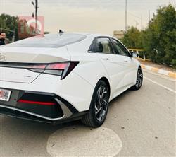 هیۆندای ئەلەنترا